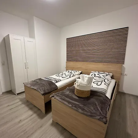 アパート Maxhaus 1 *