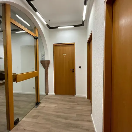 Maxhaus 1 アパート