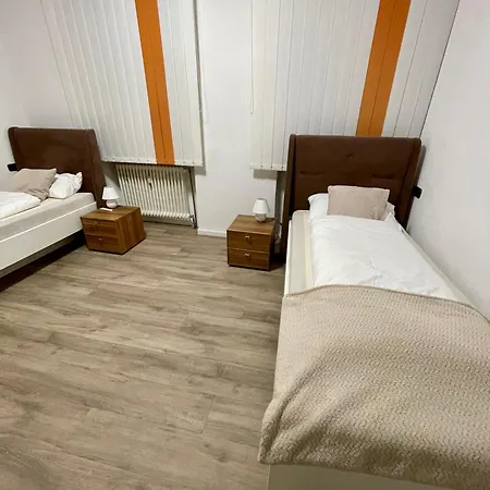 Maxhaus 1