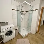 Maxhaus 1 *