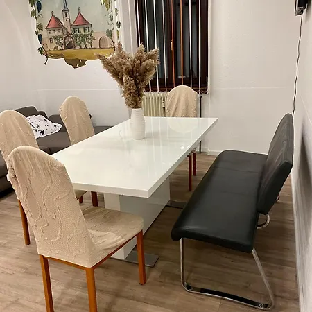 Maxhaus 1 *